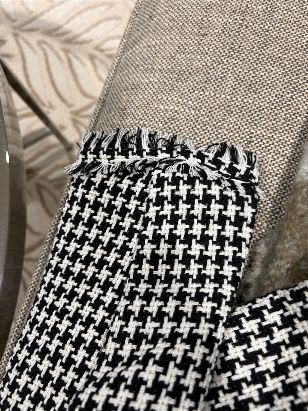 Black & White Houndstooth Fringe Cropped Blazer Jacket - Picture 4 of 8